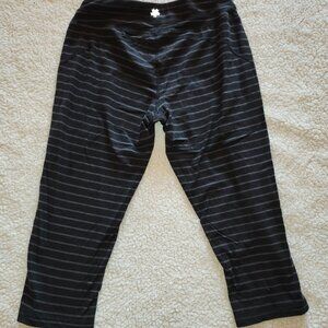 Womens cropped legging